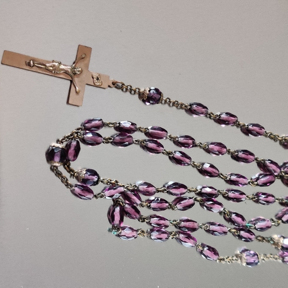 Antique 1909 Brass and Amethyst Glass Rosary - Picture 4 of 13